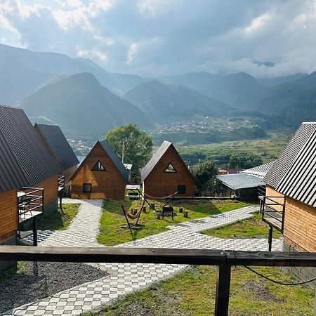 Guesthouse Elli & Cottages Kazbegi Ngoại thất bức ảnh