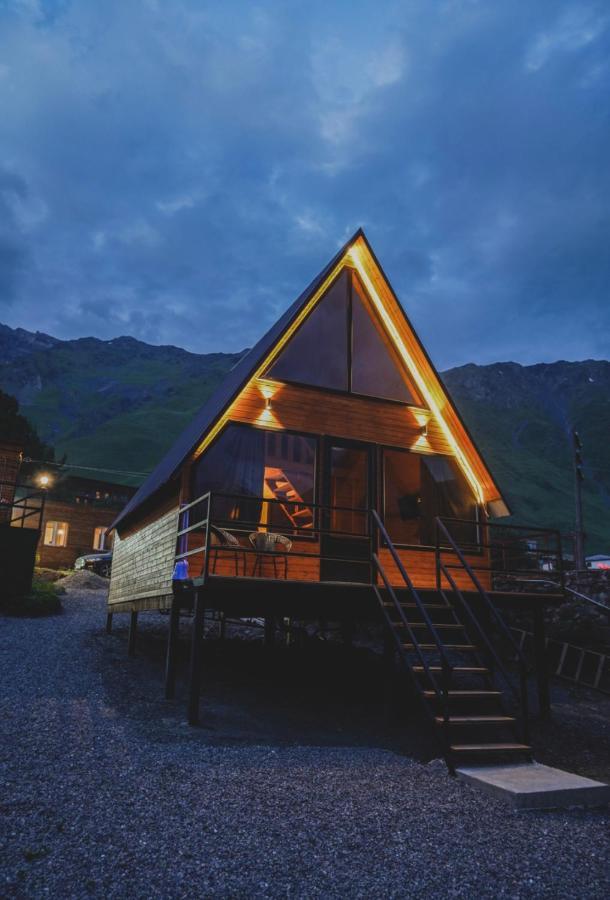 Guesthouse Elli & Cottages Kazbegi Ngoại thất bức ảnh