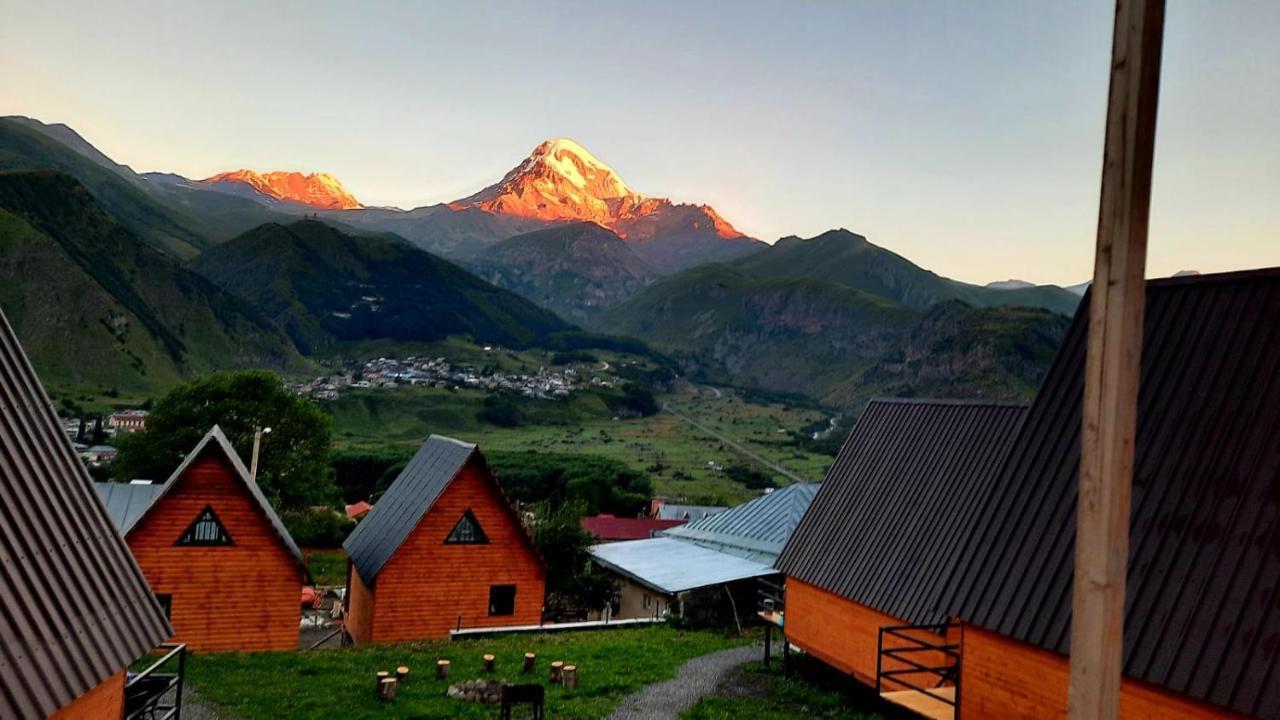 Guesthouse Elli & Cottages Kazbegi Ngoại thất bức ảnh