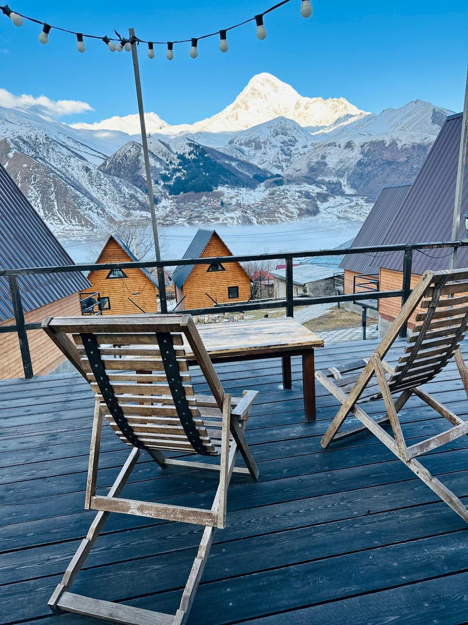 Guesthouse Elli & Cottages Kazbegi Ngoại thất bức ảnh