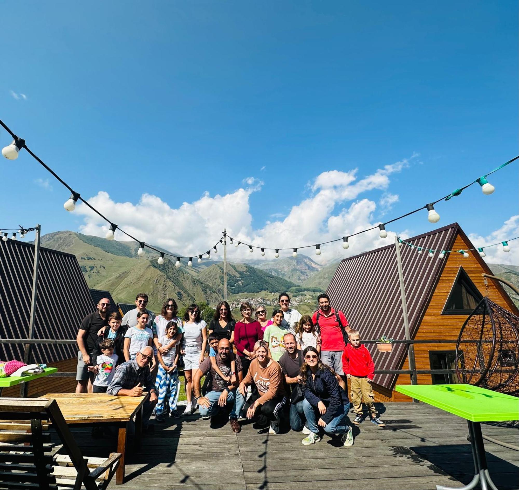 Guesthouse Elli & Cottages Kazbegi Ngoại thất bức ảnh